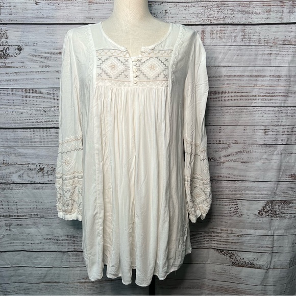 Monoreno Tops - Monoreno Large Boho Shirt White Embroidered Long Sleeve Top